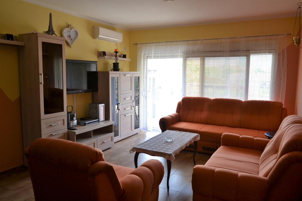 Apartments Villa Marta - Begovic Kotor Exteriör bild