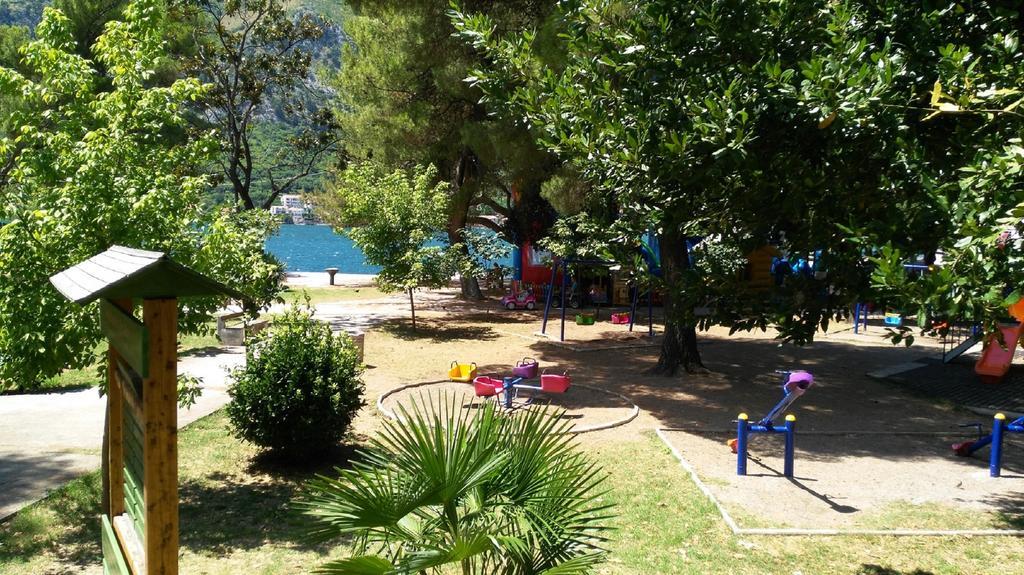 Apartments Villa Marta - Begovic Kotor Exteriör bild